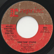 画像をギャラリービューアに読み込む, Nancy Sinatra, Frank Sinatra - Somethin&#39; Stupid / I Will Wait For You (7inch-Vinyl Record/Used)
