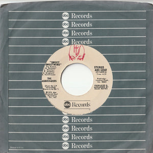 Masqueraders - (Call Me) The Traveling Man / Sweet Sweetning (7 inch Record / Used)