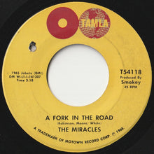 Load image into Gallery viewer, Miracles - The Tracks Of My Tears / A Fork In The Road (7 inch Record / Used)
