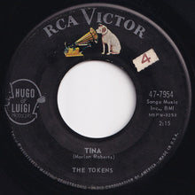 画像をギャラリービューアに読み込む, Tokens - The Lion Sleeps Tonight / Tina (7 inch Record / Used)
