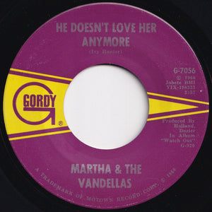 Martha & The Vandellas - I'm Ready For Love / He Doesn't Love Her Anymore (7 inch Record / Used)