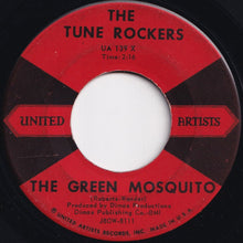 画像をギャラリービューアに読み込む, Tune Rockers - The Green Mosquito / Warm Up (7 inch Record / Used)
