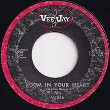Load image into Gallery viewer, Pips - Every Beat Of My Heart / Room In Your Heart (7 inch Record / Used)
