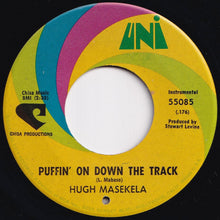 Charger l&#39;image dans la galerie, Hugh Masekela - Puffin&#39; On Down The Track / Do Me So La So So (7 inch Record / Used)
