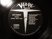 Load image into Gallery viewer, Stan Getz, João Gilberto - Getz / Gilberto (Gatefold LP-Vinyl Record/Used)
