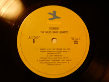 画像をギャラリービューアに読み込む, Miles Davis - Steamin&#39; With The Miles Davis Quintet (LP-Vinyl Record/Used)
