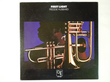 Laden Sie das Bild in den Galerie-Viewer, Freddie Hubbard First Light CTI Records SR-3322
