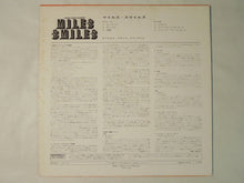 画像をギャラリービューアに読み込む, Miles Davis Quintet Miles Smiles CBS YS-779-C
