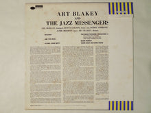 Laden Sie das Bild in den Galerie-Viewer, Art Blakey Moanin&#39; Blue Note LNJ-80071
